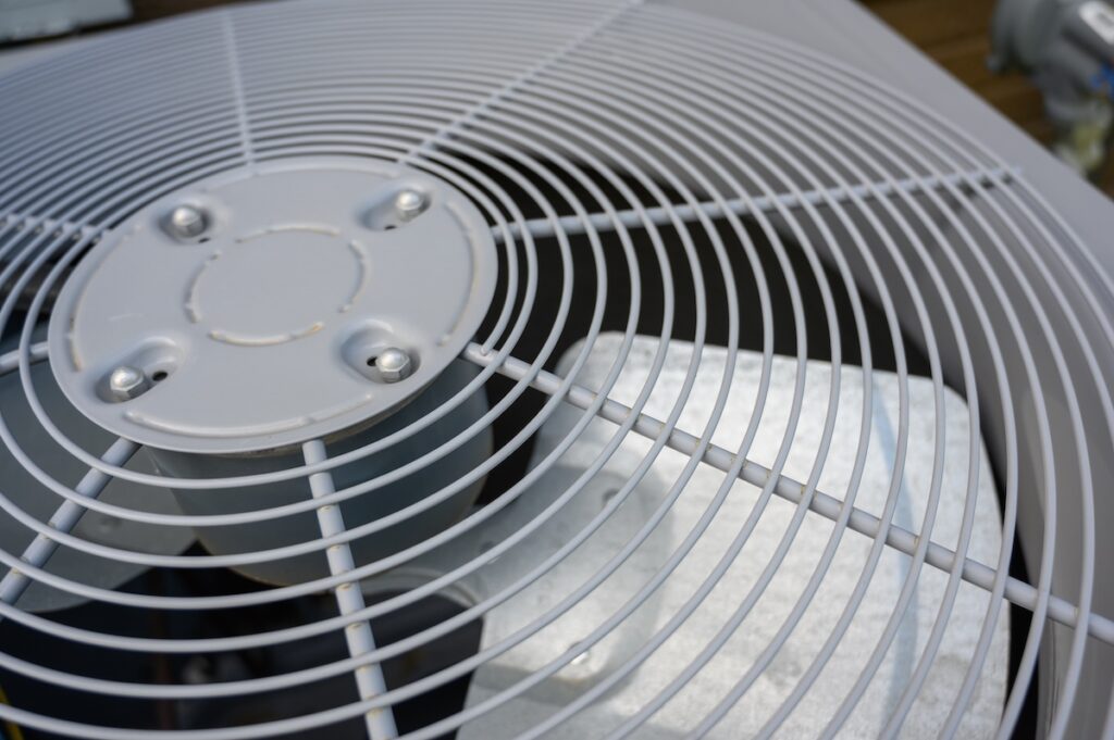 Air conditioning unit fan